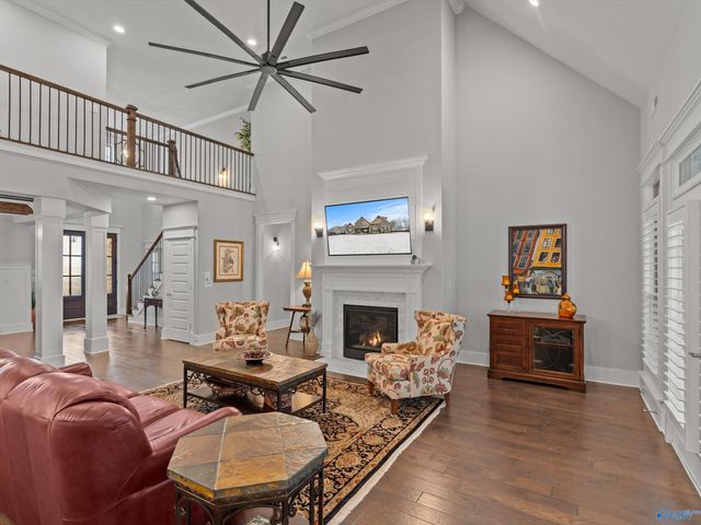 102 Lanwood Drive, Huntsville, AL 35811