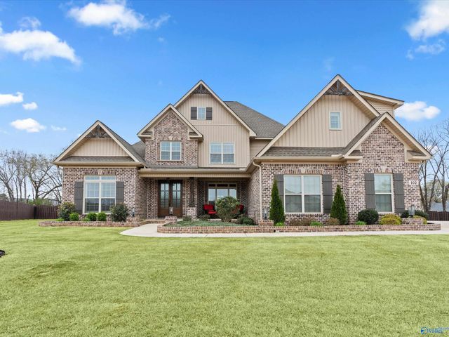 102 Lanwood Drive, Huntsville, AL 35811