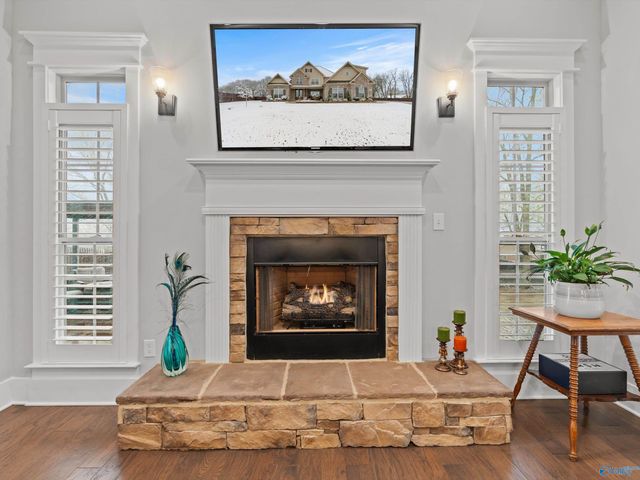 102 Lanwood Drive, Huntsville, AL 35811