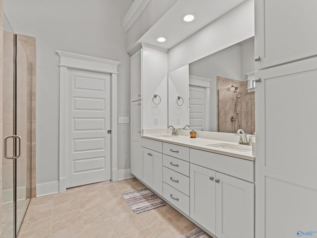 102 Lanwood Drive, Huntsville, AL 35811