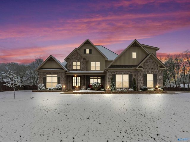 102 Lanwood Drive, Huntsville, AL 35811