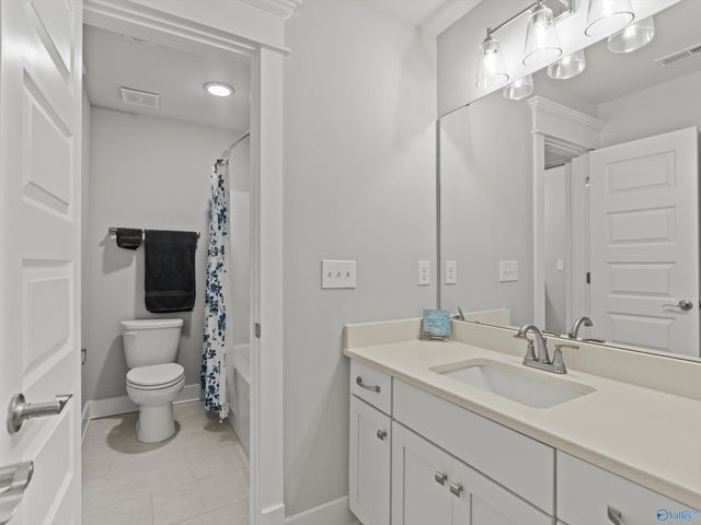 102 Lanwood Drive, Huntsville, AL 35811