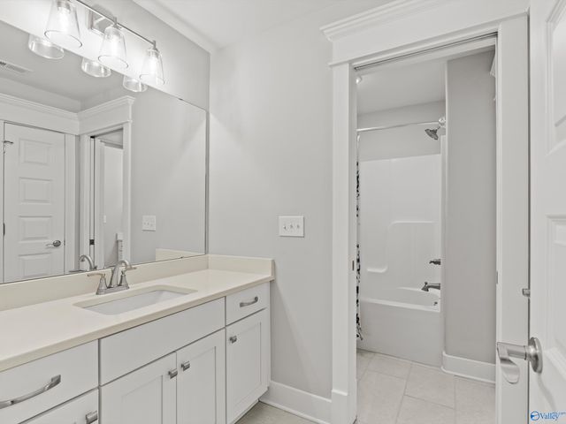 102 Lanwood Drive, Huntsville, AL 35811