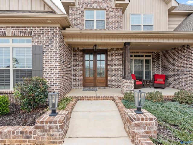 102 Lanwood Drive, Huntsville, AL 35811