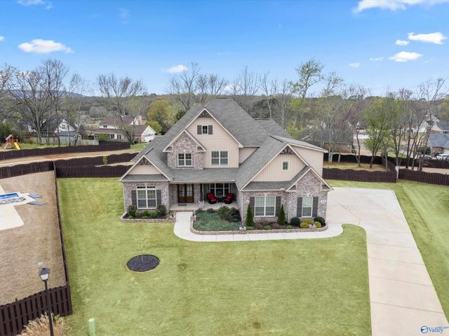 102 Lanwood Drive, Huntsville, AL 35811