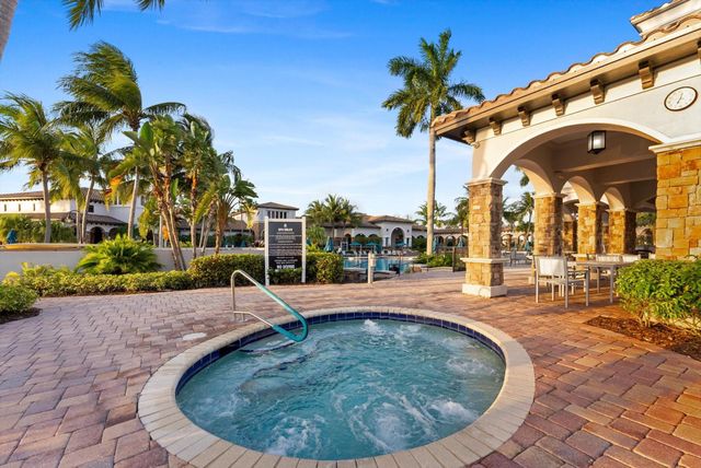 8274 NW 107th Ter, Parkland, FL 33076