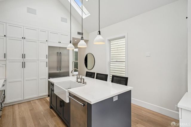 464 11th Avenue, San Francisco, CA 94121