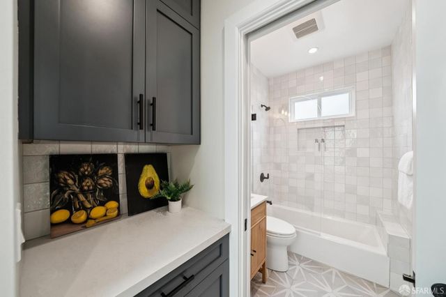 464 11th Avenue, San Francisco, CA 94121