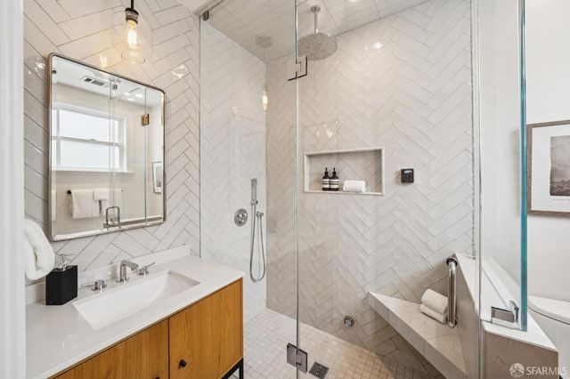 464 11th Avenue, San Francisco, CA 94121