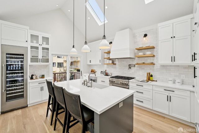464 11th Avenue, San Francisco, CA 94121