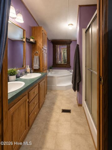 6749 Richardson Drive NW, Ocean Isle Beach, NC 28469