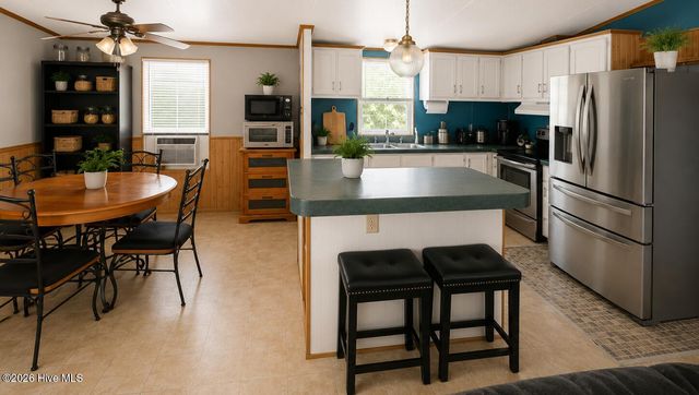 6749 Richardson Drive NW, Ocean Isle Beach, NC 28469