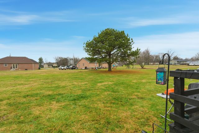 107 Gayla Ct, Portland, TN 37148