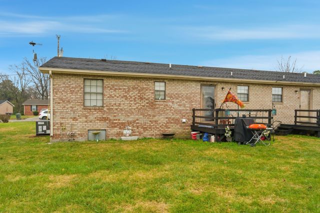 107 Gayla Ct, Portland, TN 37148