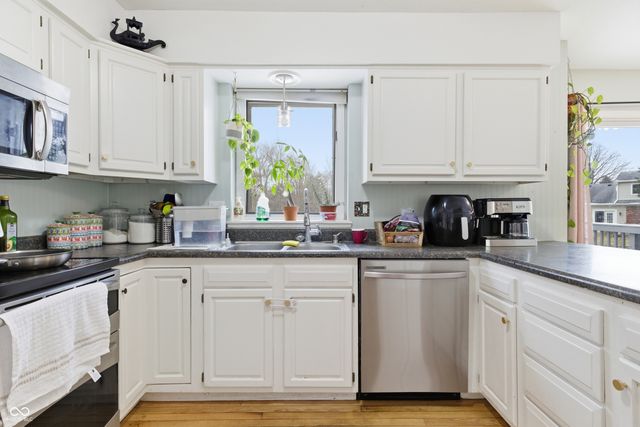 889 Bridle Circle, Carmel, IN 46032