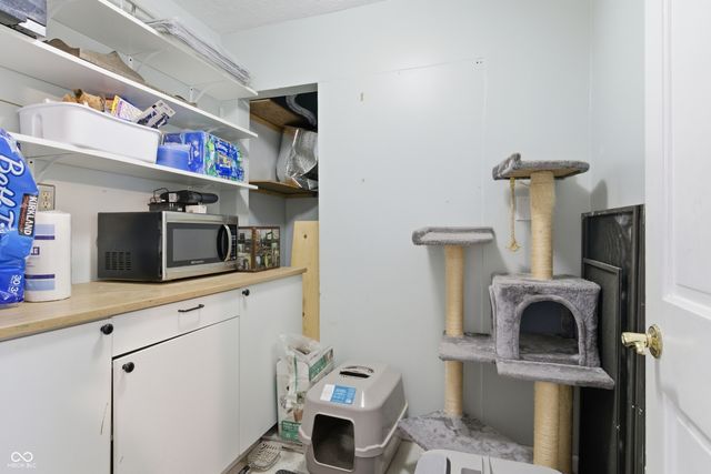 889 Bridle Circle, Carmel, IN 46032