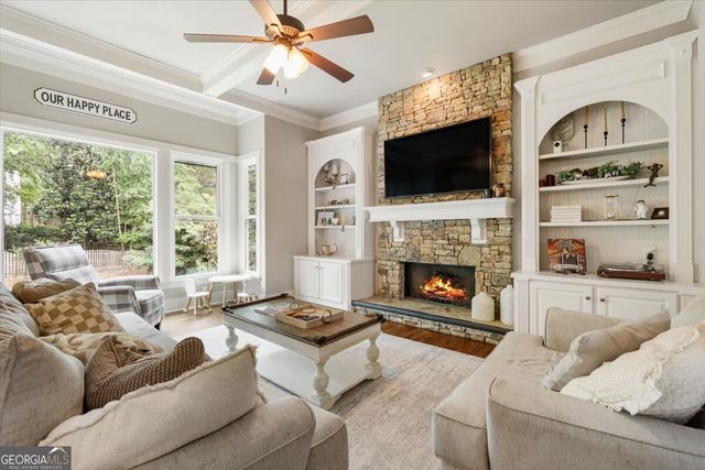 6082 Grand Loop Road, Sugar Hill, GA 30518