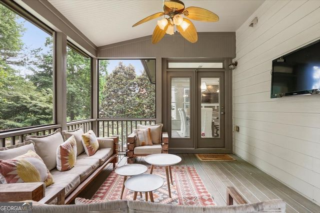 6082 Grand Loop Road, Sugar Hill, GA 30518