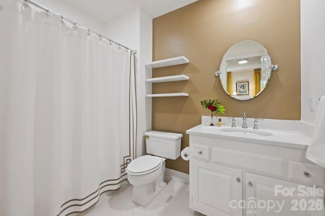 2320 Selwyn Avenue, Charlotte, NC 28207