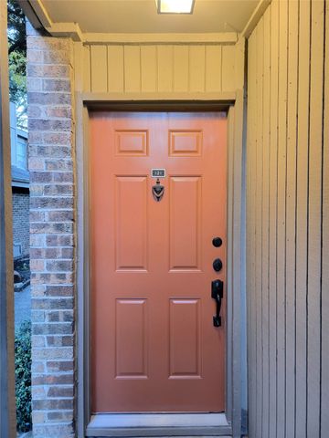 5148 Amesbury Drive 121, Dallas, TX 75206