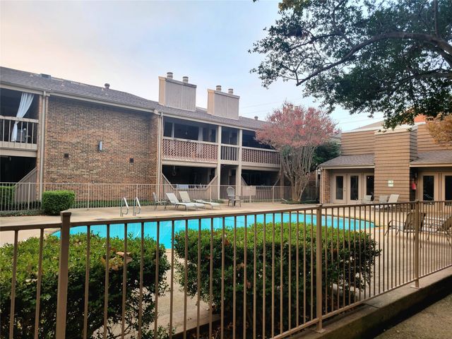 5148 Amesbury Drive 121, Dallas, TX 75206