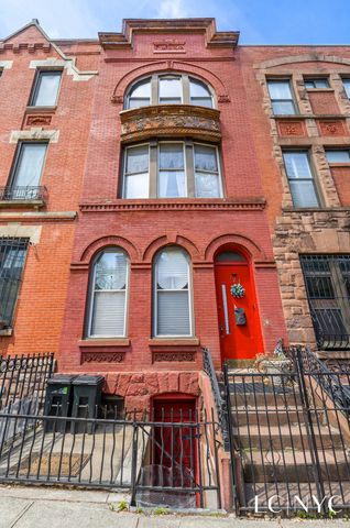 123 Manhattan Avenue, New York City, NY 10025