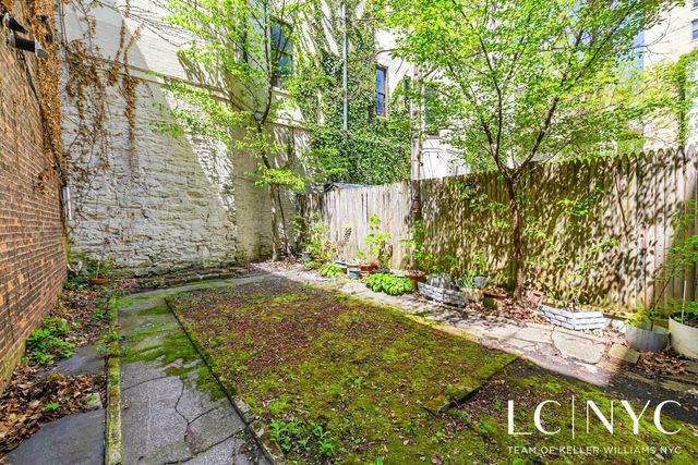 123 Manhattan Avenue, New York City, NY 10025