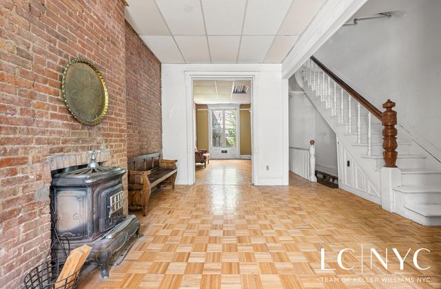 123 Manhattan Avenue, New York City, NY 10025