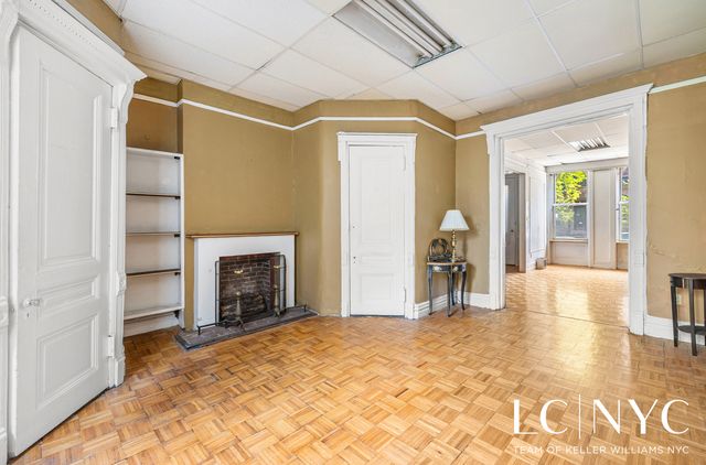 123 Manhattan Avenue, New York City, NY 10025