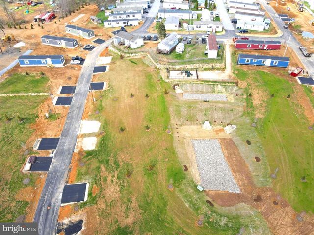 2140 HORSESHOE PARK, Honey Brook, PA 19344