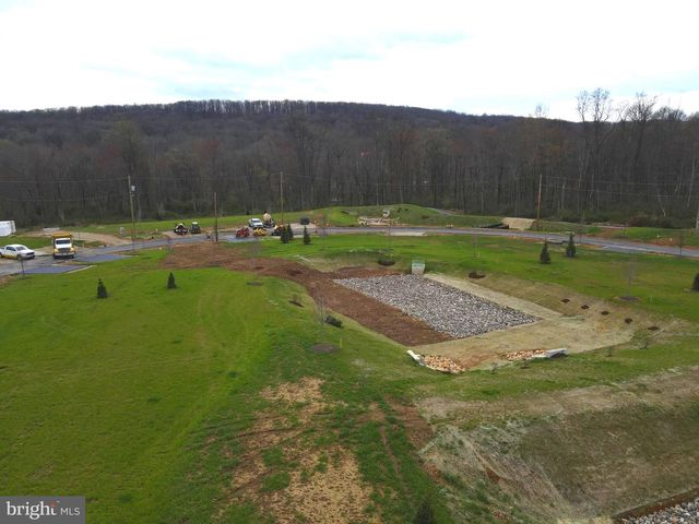 2140 HORSESHOE PARK, Honey Brook, PA 19344