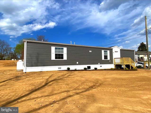 2140 HORSESHOE PARK, Honey Brook, PA 19344