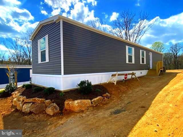 2140 HORSESHOE PARK, Honey Brook, PA 19344