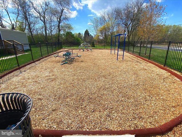 2140 HORSESHOE PARK, Honey Brook, PA 19344