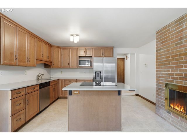403 Ne 134TH Pl, Portland, OR 97230