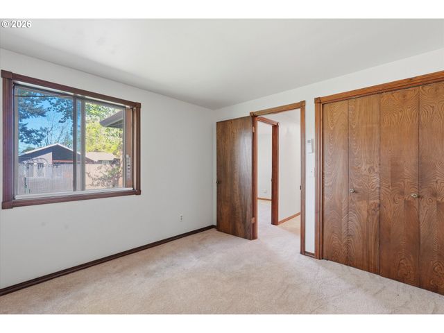 403 Ne 134TH Pl, Portland, OR 97230