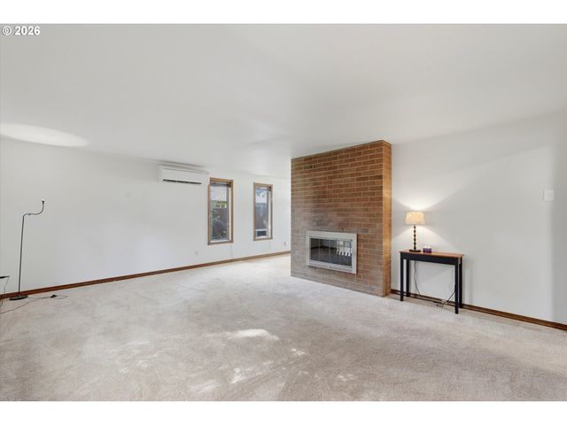 403 Ne 134TH Pl, Portland, OR 97230