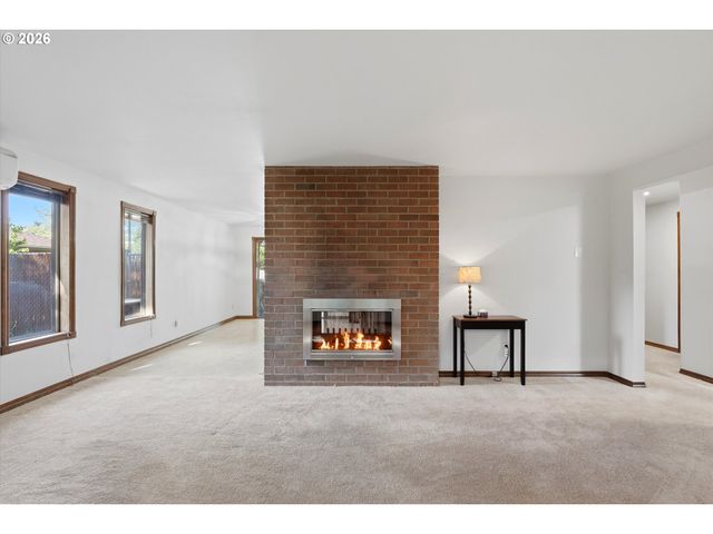403 Ne 134TH Pl, Portland, OR 97230
