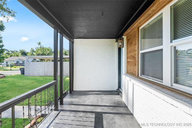 2301 Dewey Avenue, Bartlesville, OK 74003