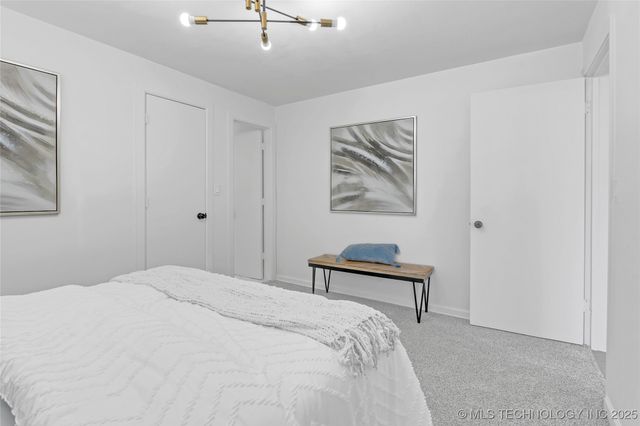 2301 Dewey Avenue, Bartlesville, OK 74003