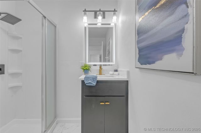 2301 Dewey Avenue, Bartlesville, OK 74003