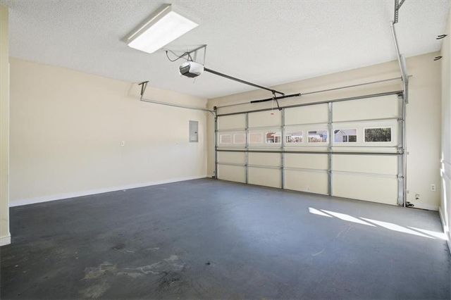 301 Singing Brook Lane, Mcdonough, GA 30253