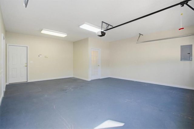 301 Singing Brook Lane, Mcdonough, GA 30253