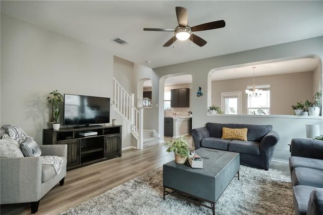 209 Asher Blue DR, Hutto, TX 78634