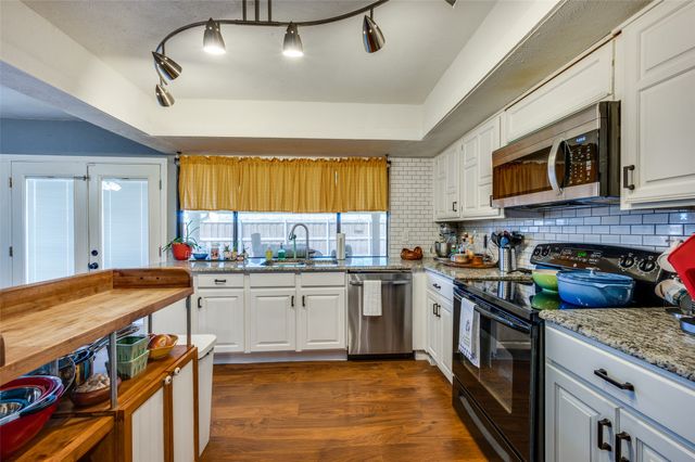 5601 Tucker Street, The Colony, TX 75056