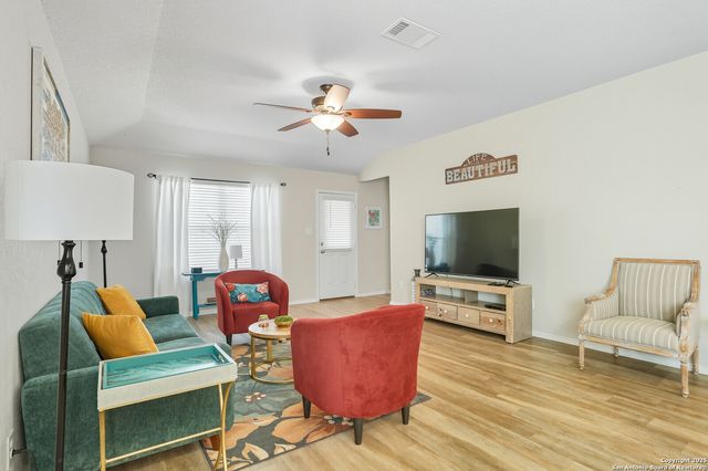 6079 Akin Quay, San Antonio, TX 78261