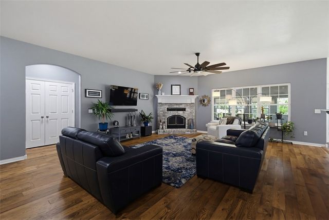 16050 Highway 72, Gravette, AR 72736