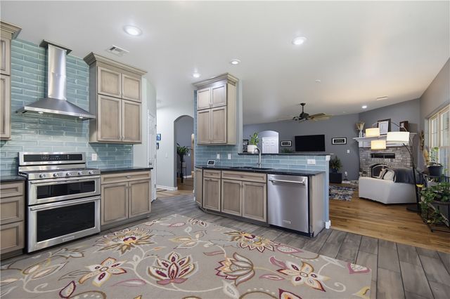 16050 Highway 72, Gravette, AR 72736