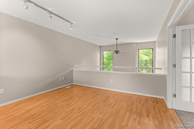 644 Ashley Circle, Rochester Hills, MI 48307