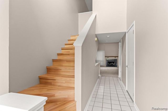 644 Ashley Circle, Rochester Hills, MI 48307